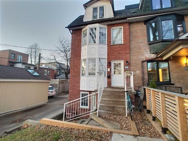 240 Garden Ave, House detached with 5 bedrooms, 5 bathrooms and 3 parking in Toronto ON | Image 1