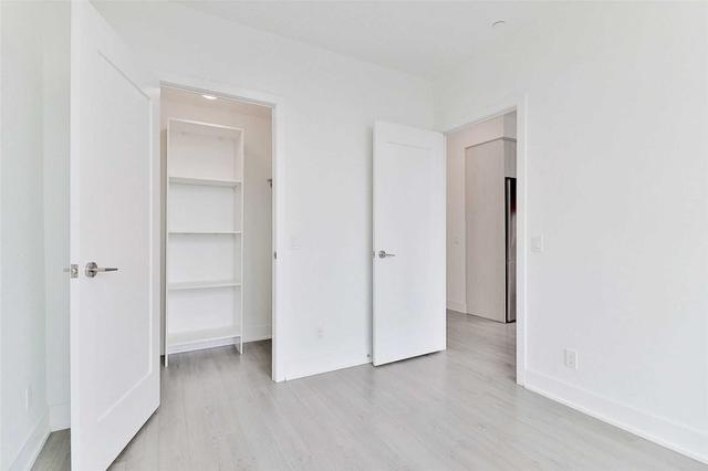 420 - 1 Belsize Dr, Condo with 1 bedrooms, 1 bathrooms and 0 parking in Toronto ON | Image 2