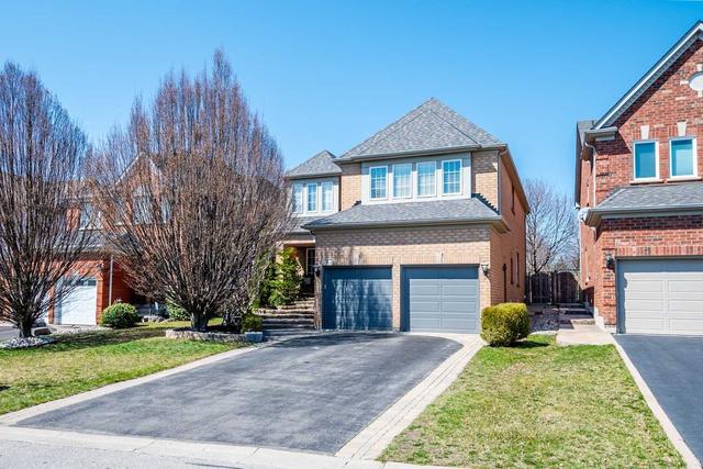 6 Windbreak Cres, House detached with 4 bedrooms, 4 bathrooms and 6 parking in Whitby ON | Image 12