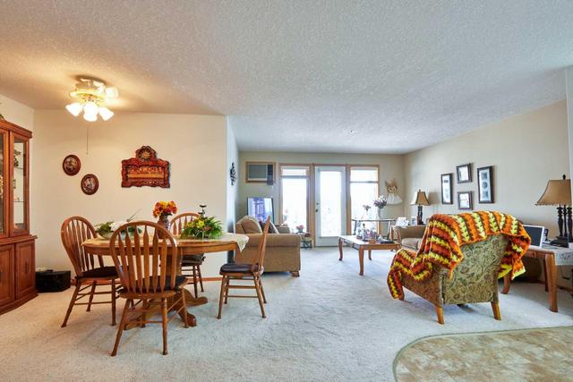 308 - 1535 Southview Drive Se, Condo with 2 bedrooms, 2 bathrooms and 1 parking in Medicine Hat AB | Image 1