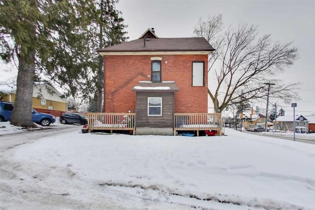 228 Bayfield St, House detached with 4 bedrooms, 3 bathrooms and 6 parking in Barrie ON | Image 4