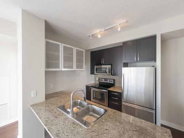 1402 - 4070 Confederation Pkwy, Condo with 2 bedrooms, 2 bathrooms and 1 parking in Mississauga ON | Image 30