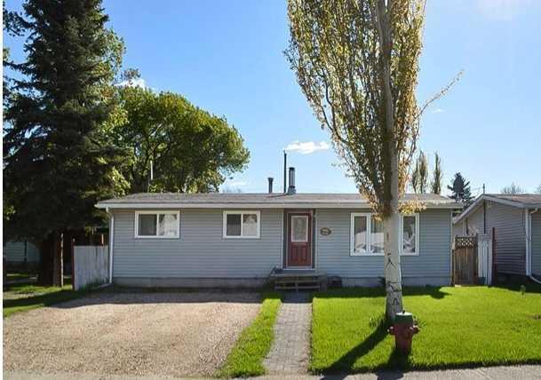 10921 92 Street, Peace River, AB, T8S1P4 | Card Image