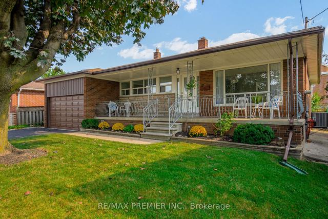 14 Veerland Dr, House detached with 3 bedrooms, 3 bathrooms and 6 parking in Toronto ON | Image 23