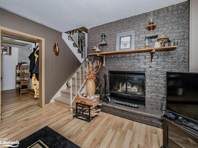 775 Sarah Street, House detached with 5 bedrooms, 2 bathrooms and 5 parking in Gravenhurst ON | Image 24