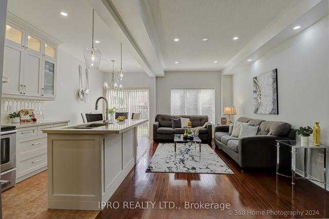 105 Boticelli Way, House detached with 4 bedrooms, 3 bathrooms and 3 parking in Vaughan ON | Image 1