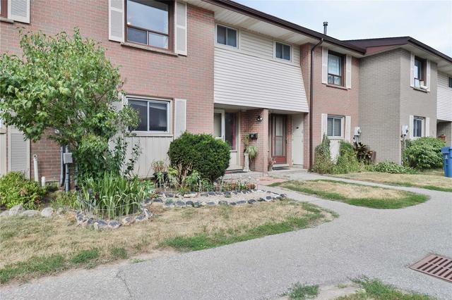 11 - 527 Woodlawn Rd E, Townhouse with 3 bedrooms, 2 bathrooms and 1 parking in Guelph ON | Image 34
