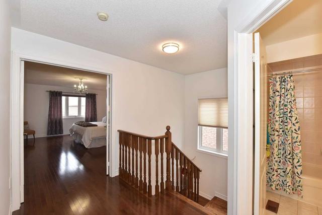 186 Bachman Dr, House detached with 3 bedrooms, 4 bathrooms and 6 parking in Vaughan ON | Image 10