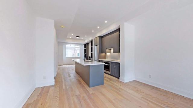 3 - 25 Dervock Cres, Townhouse with 4 bedrooms, 4 bathrooms and 2 parking in Toronto ON | Image 5