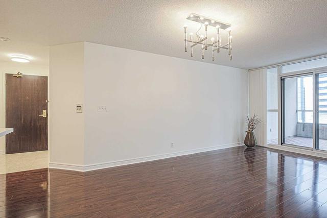 811 - 23 Hollywood Ave, Condo with 1 bedrooms, 1 bathrooms and 1 parking in Toronto ON | Image 17