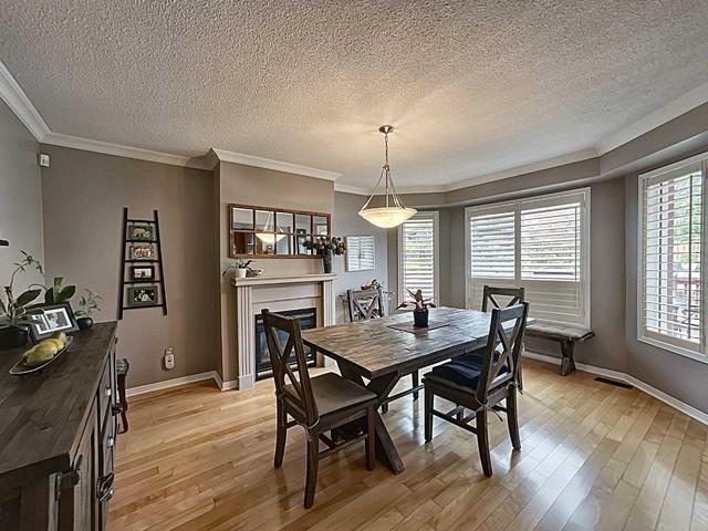 5251 Marblewood Dr, House detached with 3 bedrooms, 3 bathrooms and 3 parking in Mississauga ON | Image 3