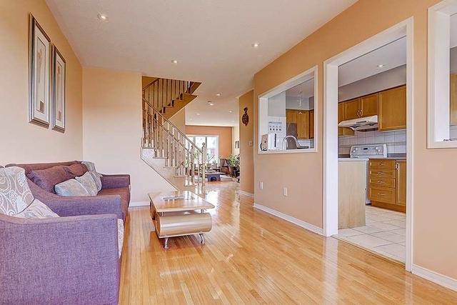 8 Pikake Crt, House attached with 3 bedrooms, 3 bathrooms and 3 parking in Vaughan ON | Image 34