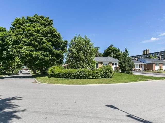 28 Hadrina St, House detached with 3 bedrooms, 1 bathrooms and 5 parking in Brampton ON | Image 20