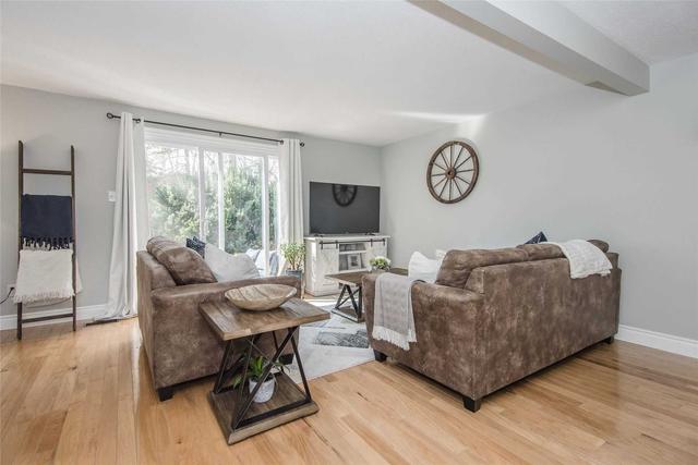 36 - 539 Willow Rd, Townhouse with 3 bedrooms, 2 bathrooms and 1 parking in Guelph ON | Image 7
