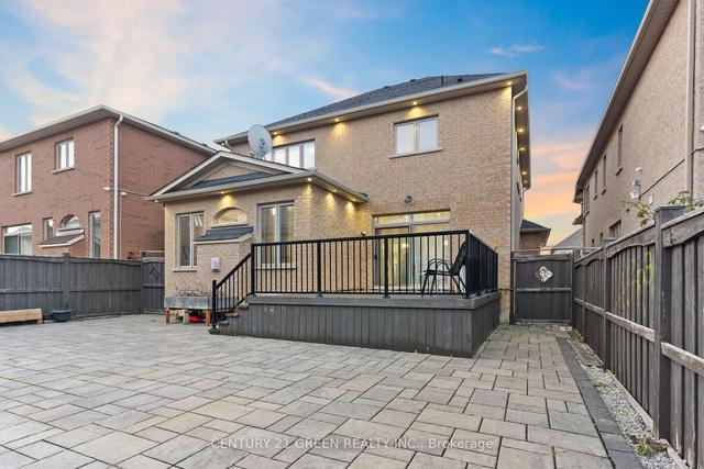 31 Bear Run Rd, House detached with 4 bedrooms, 4 bathrooms and 6 parking in Brampton ON | Image 34