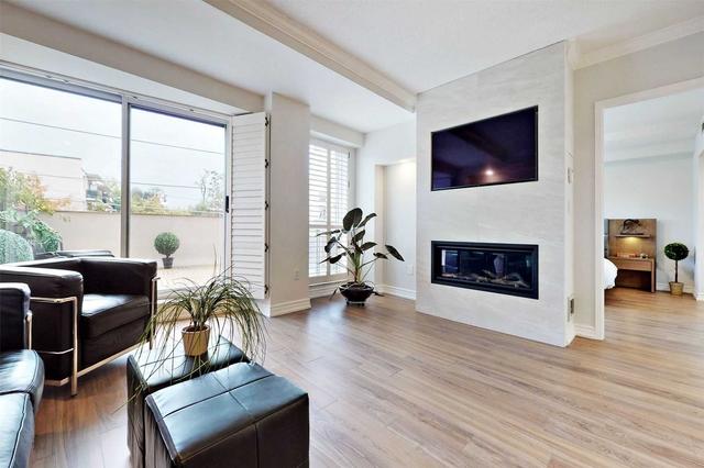 308 - 1818 Bayview Ave, Condo with 1 bedrooms, 2 bathrooms and 1 parking in Toronto ON | Image 4