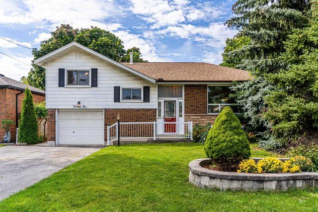 21 Virginia Crt, House detached with 3 bedrooms, 2 bathrooms and 5 parking in Hamilton ON | Image 1