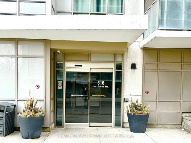 212 - 816 Lansdowne Ave, Condo with 1 bedrooms, 1 bathrooms and 1 parking in Toronto ON | Image 2