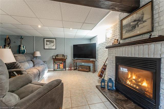 112 Clearview Crescent, House detached with 2 bedrooms, 3 bathrooms and 5 parking in Meaford ON | Image 35