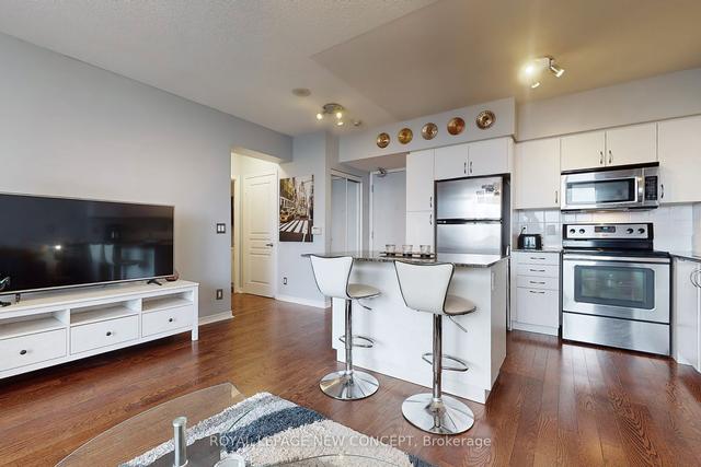 2903 - 2230 Lake Shore Blvd W, Condo with 1 bedrooms, 1 bathrooms and 1 parking in Toronto ON | Image 3
