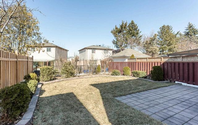 12 Finchgate Blvd, House detached with 3 bedrooms, 2 bathrooms and 3 parking in Brampton ON | Image 28