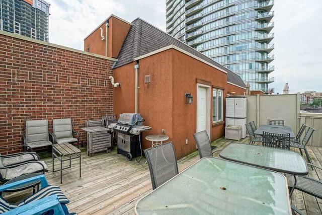 7 - 95 The Queensway Way, Townhouse with 3 bedrooms, 2 bathrooms and 1 parking in Toronto ON | Image 26