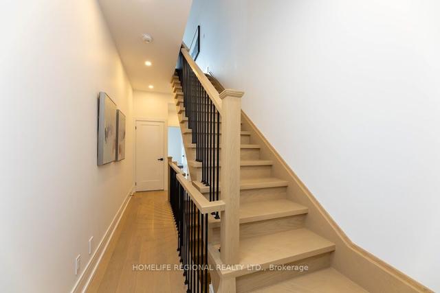 734 Richmond St W, House attached with 3 bedrooms, 5 bathrooms and 1 parking in Toronto ON | Image 11