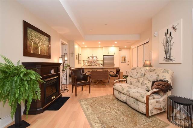 405 - 11 Oblats Avenue, Condo with 2 bedrooms, 2 bathrooms and 1 parking in Ottawa ON | Image 8