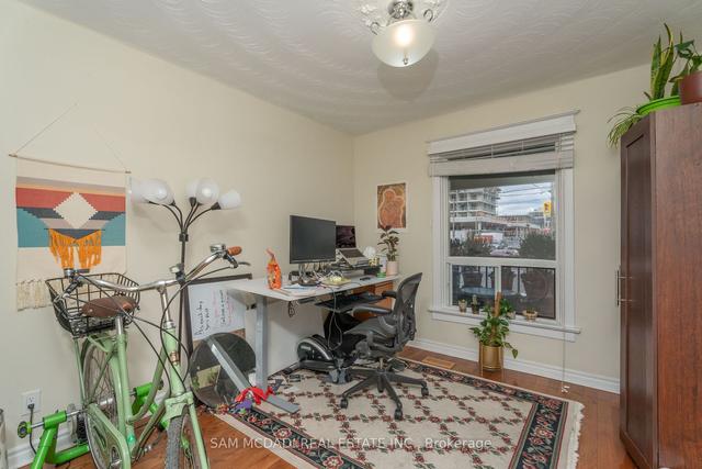 1050 Ossington Ave, House attached with 4 bedrooms, 2 bathrooms and 2 parking in Toronto ON | Image 35