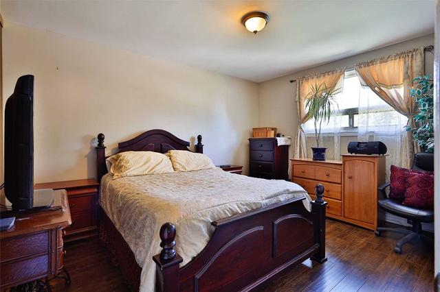 52 Reigate Ave, House detached with 3 bedrooms, 2 bathrooms and 3 parking in Brampton ON | Image 8