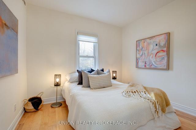 4 - 2357 Queen St E, Townhouse with 2 bedrooms, 2 bathrooms and 1 parking in Toronto ON | Image 2