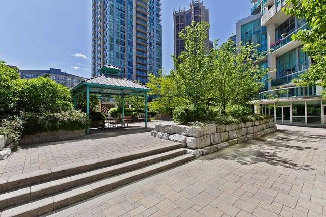 2901 - 3939 Duke Of York Blvd, Condo with 1 bedrooms, 2 bathrooms and 1 parking in Mississauga ON | Image 18