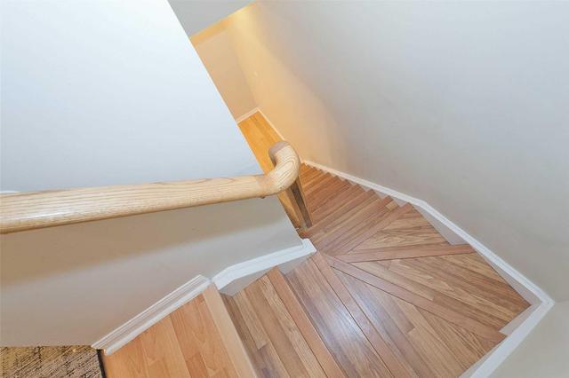 Th 11 - 98 Carr St, Townhouse with 2 bedrooms, 2 bathrooms and 1 parking in Toronto ON | Image 8