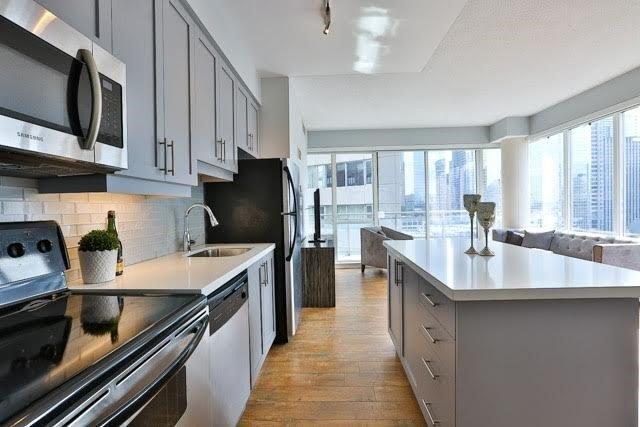 1906 - 220 Victoria St, Condo with 2 bedrooms, 2 bathrooms and 1 parking in Toronto ON | Image 1