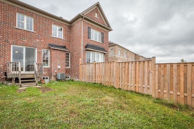 79 Staglin Crt, House attached with 3 bedrooms, 3 bathrooms and 3 parking in Markham ON | Image 33