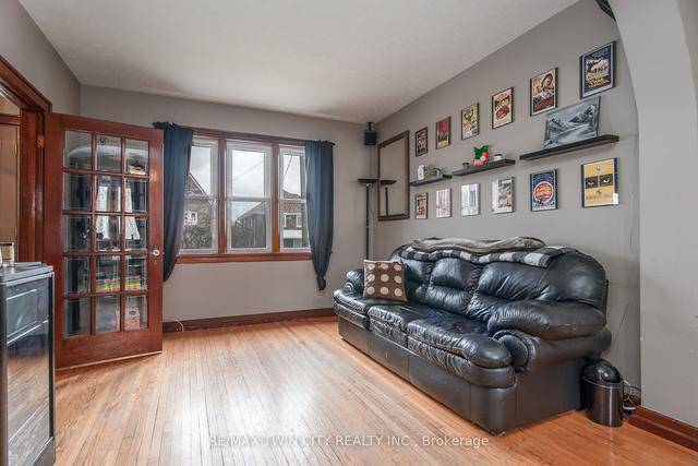 204 Kent Ave, House detached with 3 bedrooms, 1 bathrooms and 5 parking in Kitchener ON | Image 36