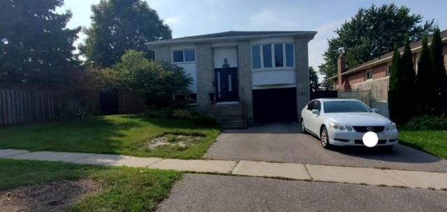 889 Mahina St, House detached with 3 bedrooms, 2 bathrooms and 3 parking in Oshawa ON | Image 1