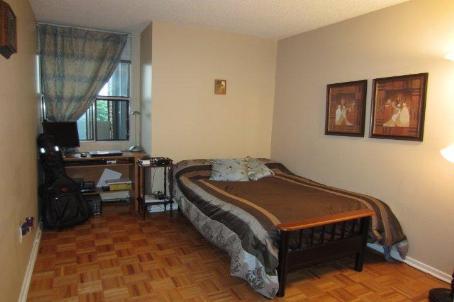 307 - 25 Sunrise Ave, Condo with 2 bedrooms, 2 bathrooms and 1 parking in Toronto ON | Image 8