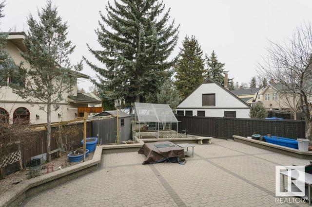 11 Wellington Cr Nw, House detached with 4 bedrooms, 4 bathrooms and 6 parking in Edmonton AB | Image 5