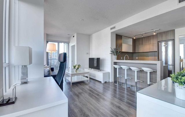 902 - 170 Sumach St, Condo with 2 bedrooms, 2 bathrooms and 1 parking in Toronto ON | Image 10