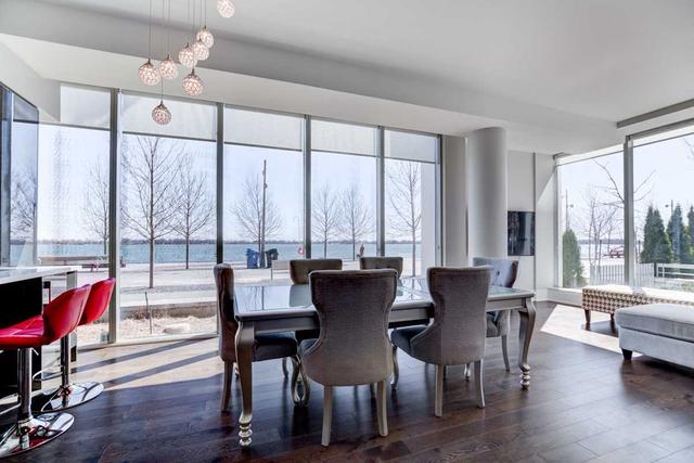 th 111 - 39 Queens Quay, Townhouse with 3 bedrooms, 3 bathrooms and 1 parking in Toronto ON | Image 21