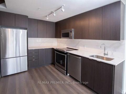 th101 - 3237 Bayview Ave, Townhouse with 4 bedrooms, 3 bathrooms and 1 parking in Toronto ON | Card Image