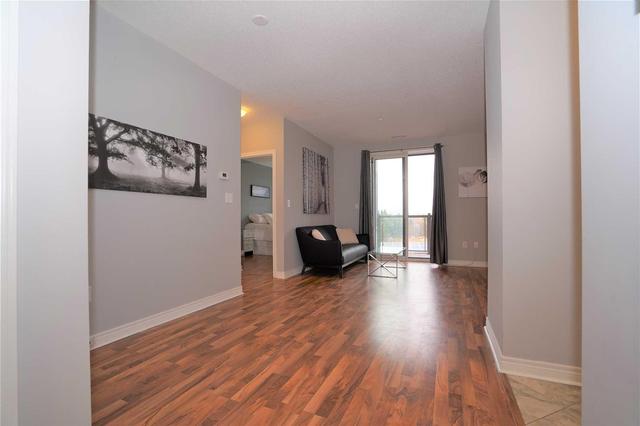 402 - 383 Main St E, Condo with 2 bedrooms, 1 bathrooms and 1 parking in Milton ON | Image 7