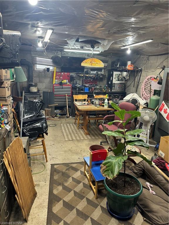 Inside Garage | Image 9