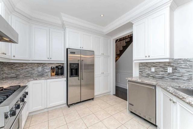 26 Josephine Rd, House detached with 4 bedrooms, 5 bathrooms and 6 parking in Vaughan ON | Image 6
