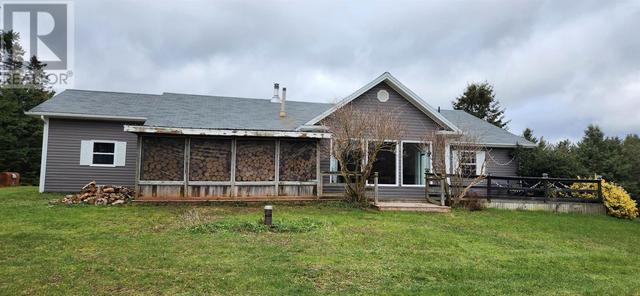 51 Fortune Road, House detached with 2 bedrooms, 2 bathrooms and null parking in Souris FD PE | Image 6