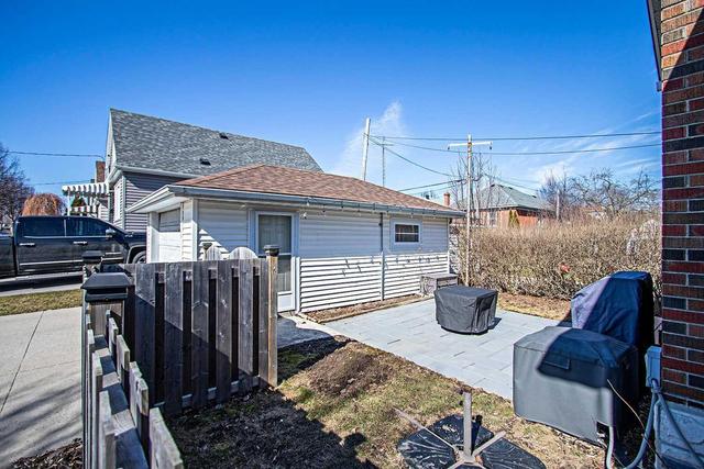 80 Chadburn St, House detached with 3 bedrooms, 2 bathrooms and 2 parking in Oshawa ON | Image 25