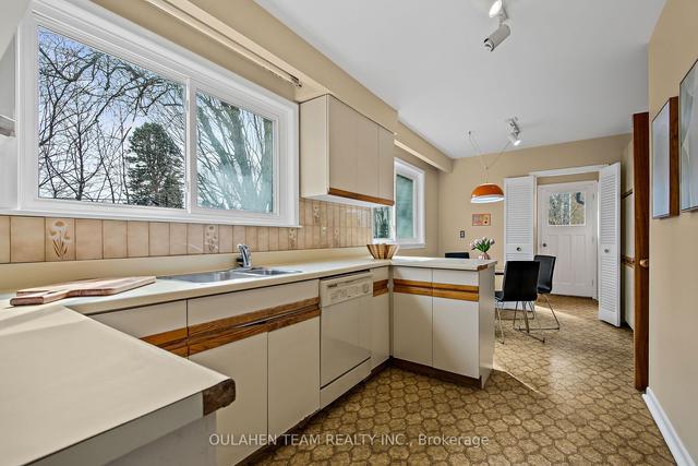 54 Tollerton Ave, House detached with 4 bedrooms, 3 bathrooms and 4 parking in Toronto ON | Image 31