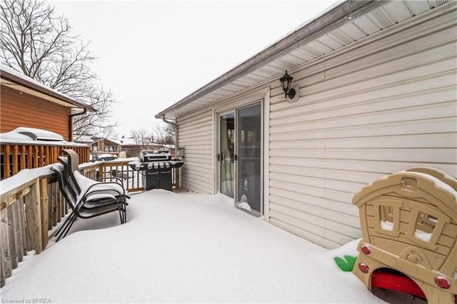 10 Columbine Crescent, Home with 4 bedrooms, 0 bathrooms and 3 parking in Brant ON | Image 23