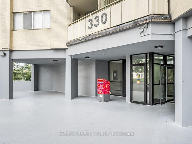 2006 - 330 Dixon Rd, Condo with 2 bedrooms, 1 bathrooms and 1 parking in Toronto ON | Image 12